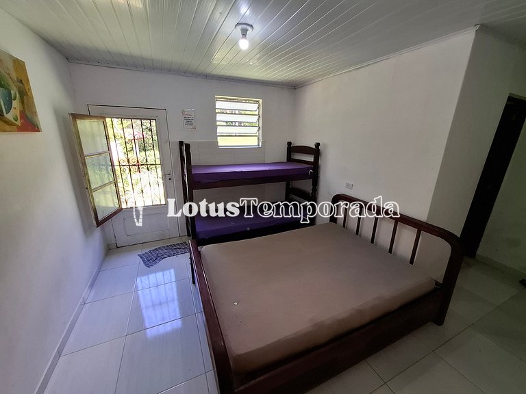 Chácara com piscina e lagos para pesca LT0001