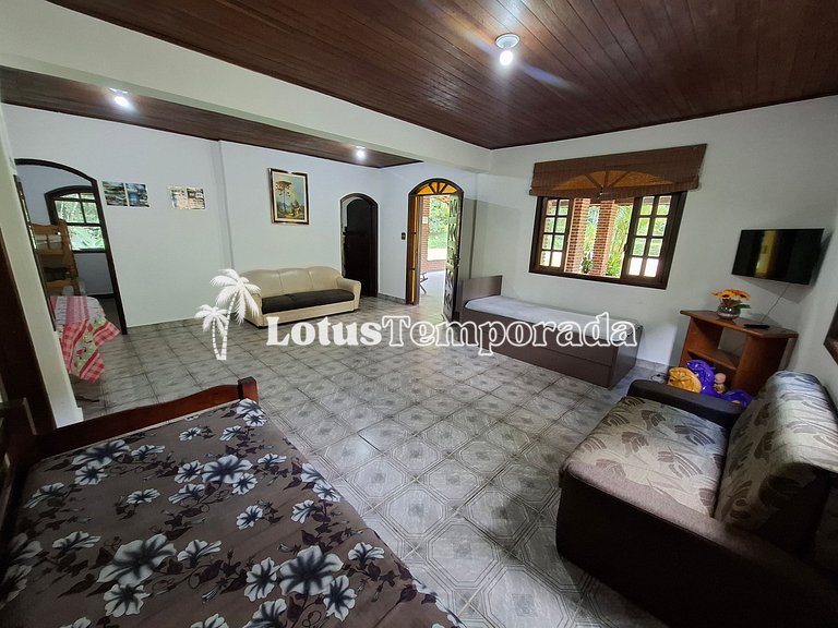 Chácara com piscina e lagos para pesca LT0001