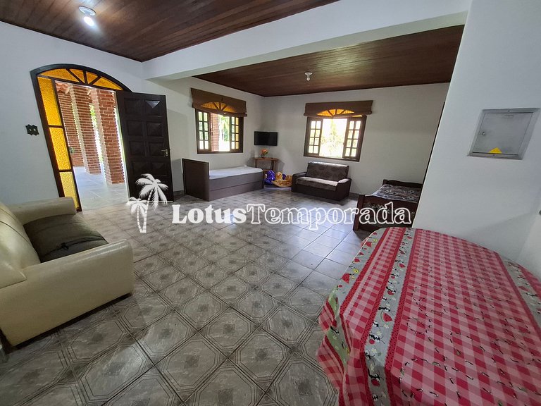 Chácara com piscina e lagos para pesca LT0001