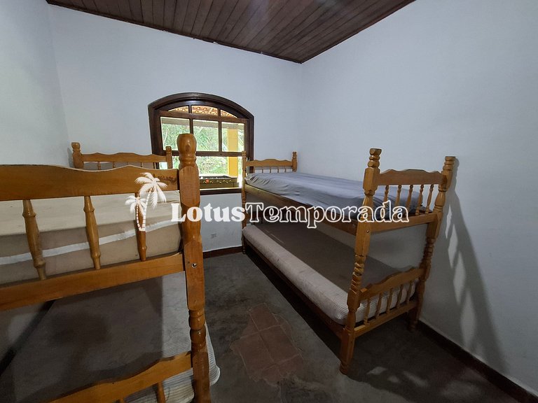 Chácara com piscina e lagos para pesca LT0001