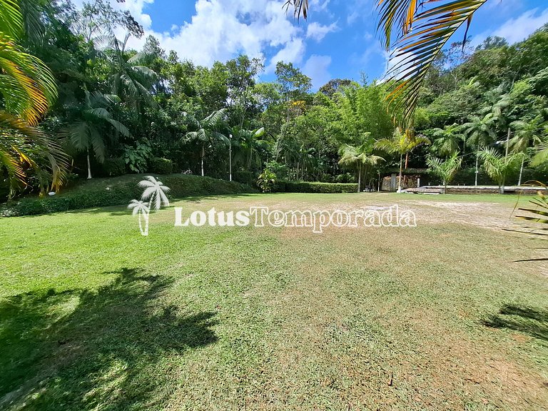 Chácara com piscina e lagos para pesca LT0001