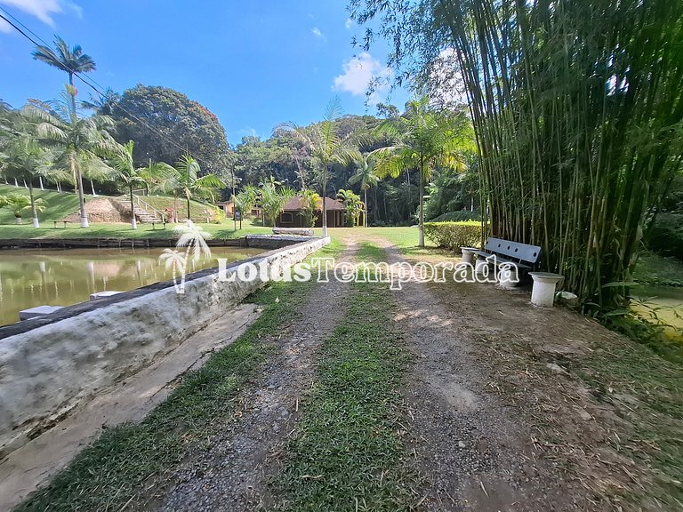 Chácara com piscina e lagos para pesca LT0001