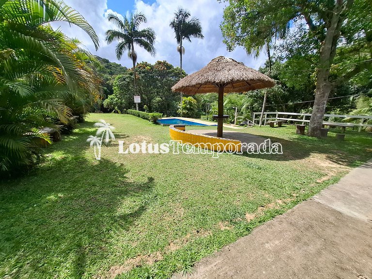 Chácara com piscina e lagos para pesca LT0001