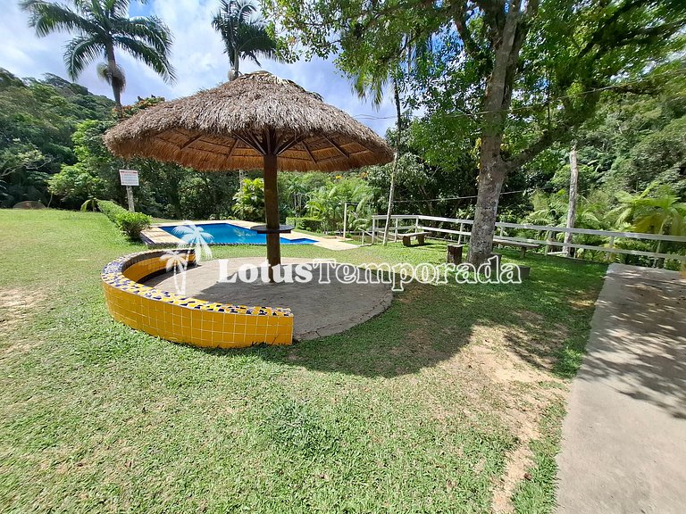 Chácara com piscina e lagos para pesca LT0001