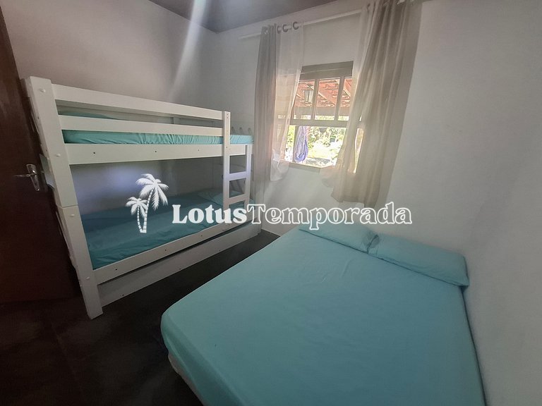 Chácara p/ 30 Pessoas: 05 dorms e piscina aquecida LT0011