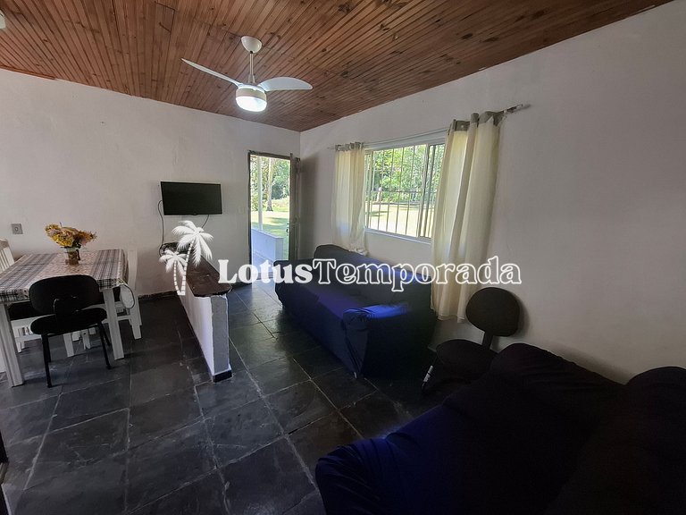 Chácara p/ 30 Pessoas: 05 dorms e piscina aquecida LT0011