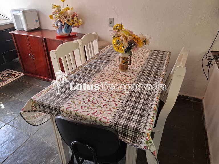 Chácara p/ 30 Pessoas: 05 dorms e piscina aquecida LT0011