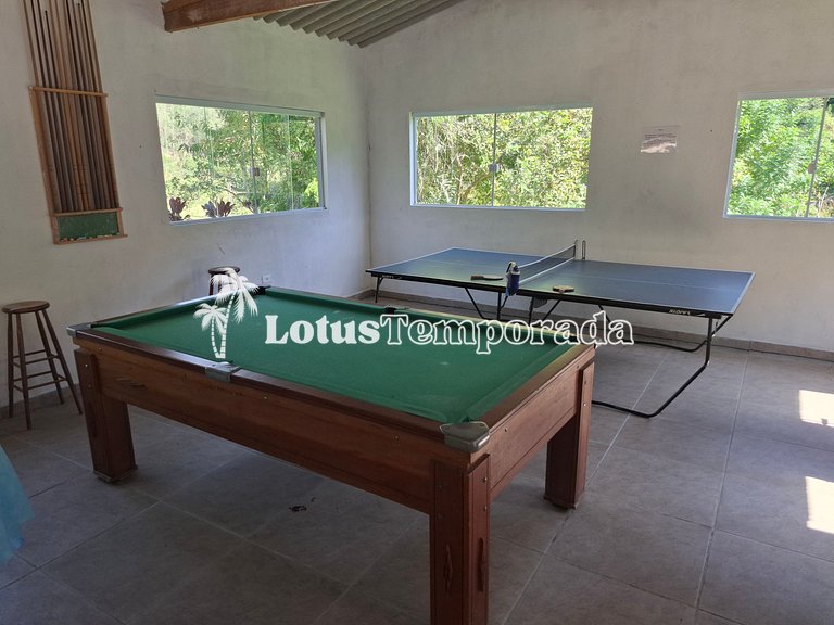 Chácara p/ 30 Pessoas: 05 dorms e piscina aquecida LT0011