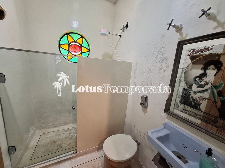 Sítio com piscina, muito conforto e lazer LT0033