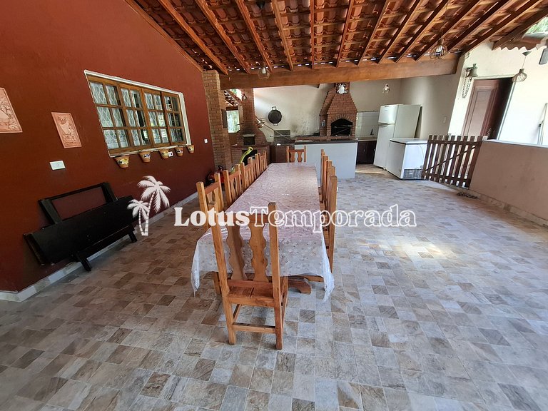 Sítio com 4 dormitórios, piscina e lazer LT0072