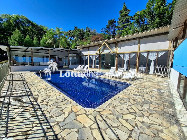 Sítio p/ Casamentos: 2 Salões, Lagos e Chalé Noivos LT0021