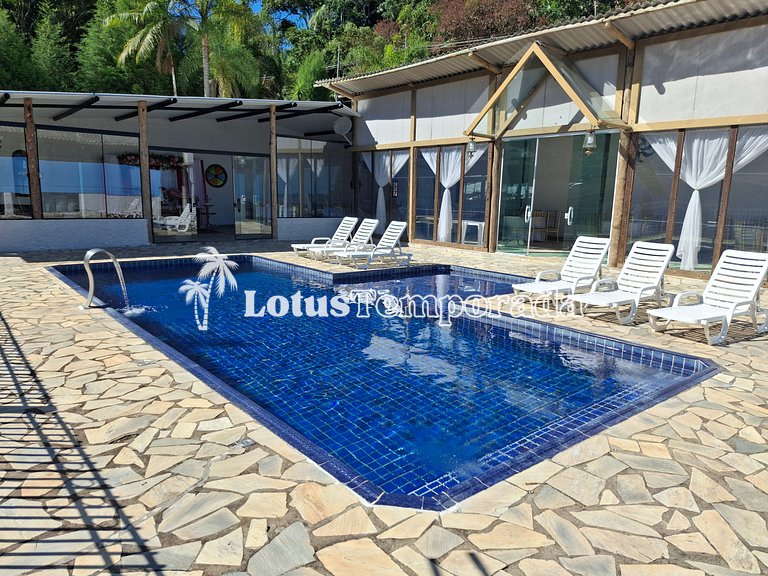 Sítio p/ Casamentos: 2 Salões, Lagos e Chalé Noivos LT0021