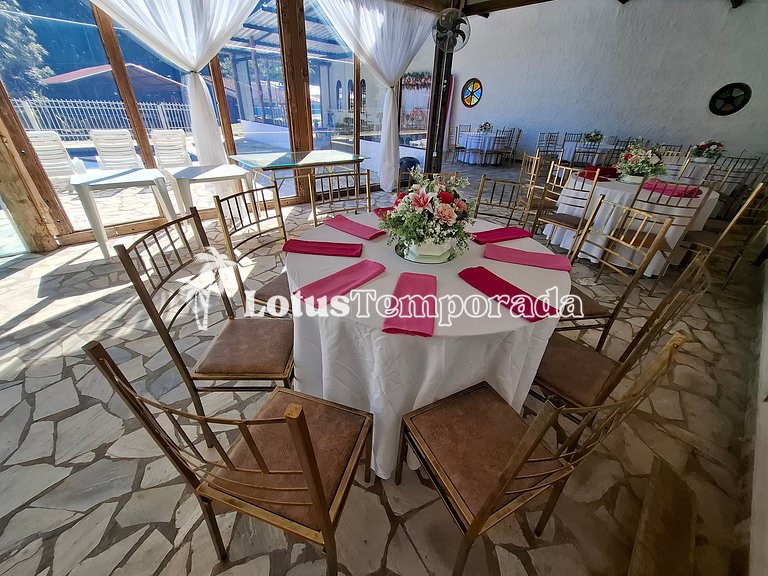 Sítio p/ Casamentos: 2 Salões, Lagos e Chalé Noivos LT0021