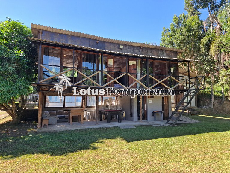 Sítio p/ Casamentos: 2 Salões, Lagos e Chalé Noivos LT0021