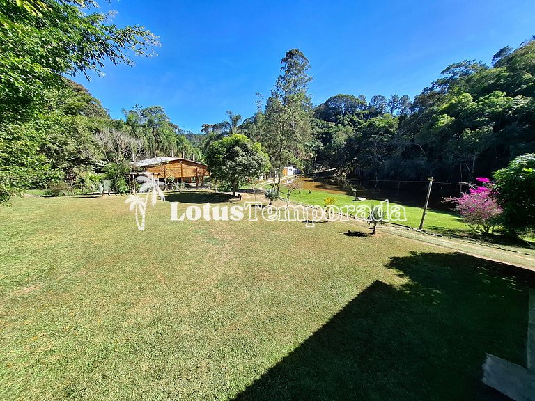 Sítio p/ Casamentos: 2 Salões, Lagos e Chalé Noivos LT0021