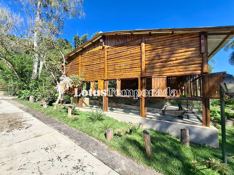 Sítio p/ Casamentos: 2 Salões, Lagos e Chalé Noivos LT0021