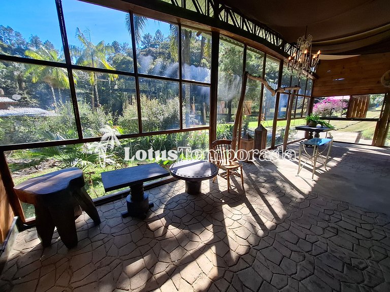 Sítio p/ Casamentos: 2 Salões, Lagos e Chalé Noivos LT0021