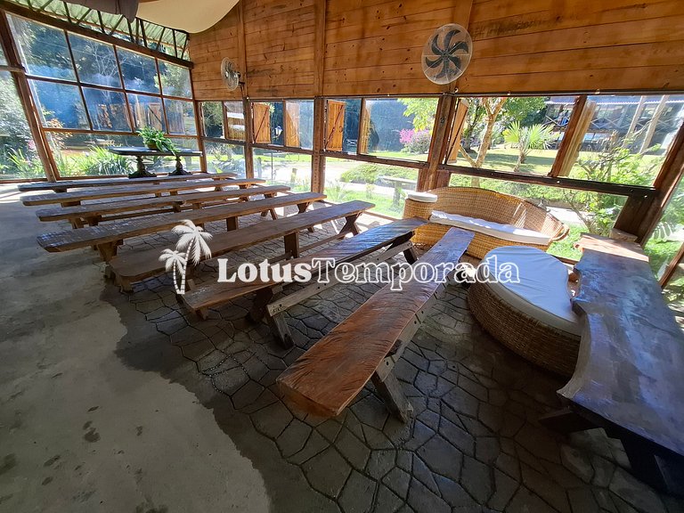 Sítio p/ Casamentos: 2 Salões, Lagos e Chalé Noivos LT0021