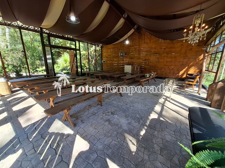 Sítio p/ Casamentos: 2 Salões, Lagos e Chalé Noivos LT0021