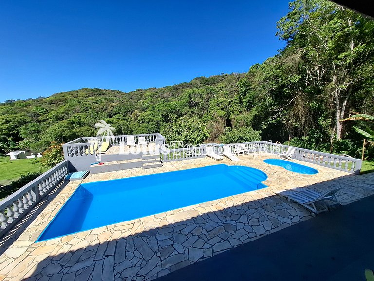Sítio com piscina adulta e infantil e lareira LT0003