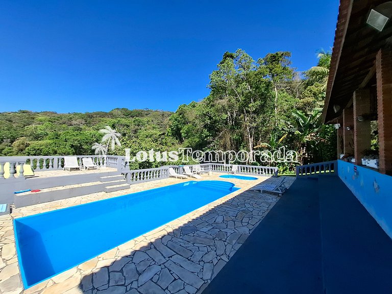 Sítio com piscina adulta e infantil e lareira LT0003