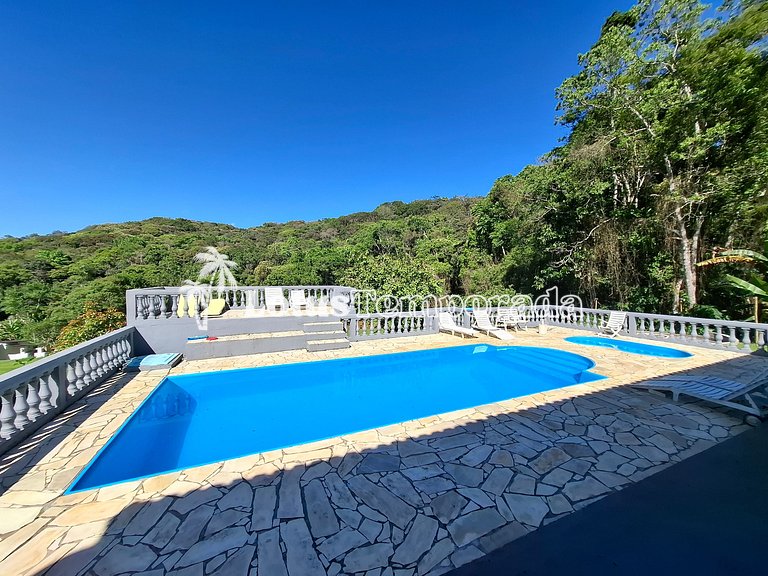 Sítio com piscina adulta e infantil e lareira LT0003