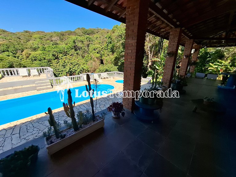 Sítio com piscina adulta e infantil e lareira LT0003