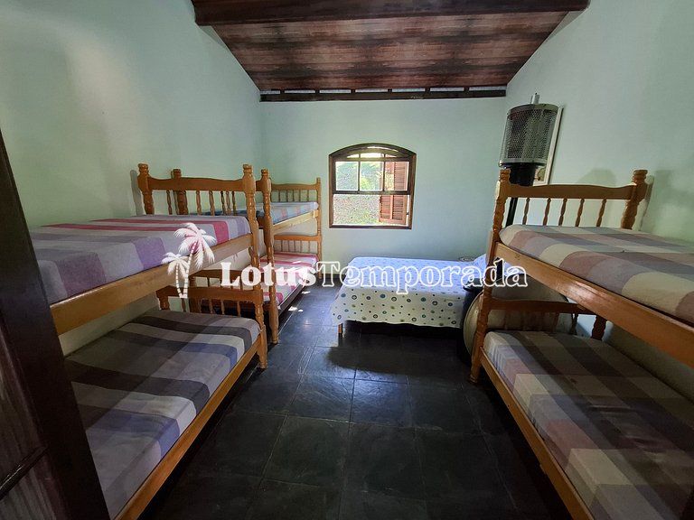 Sítio com piscina adulta e infantil e lareira LT0003