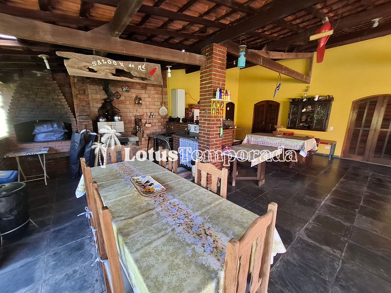 Sítio com piscina adulta e infantil e lareira LT0003