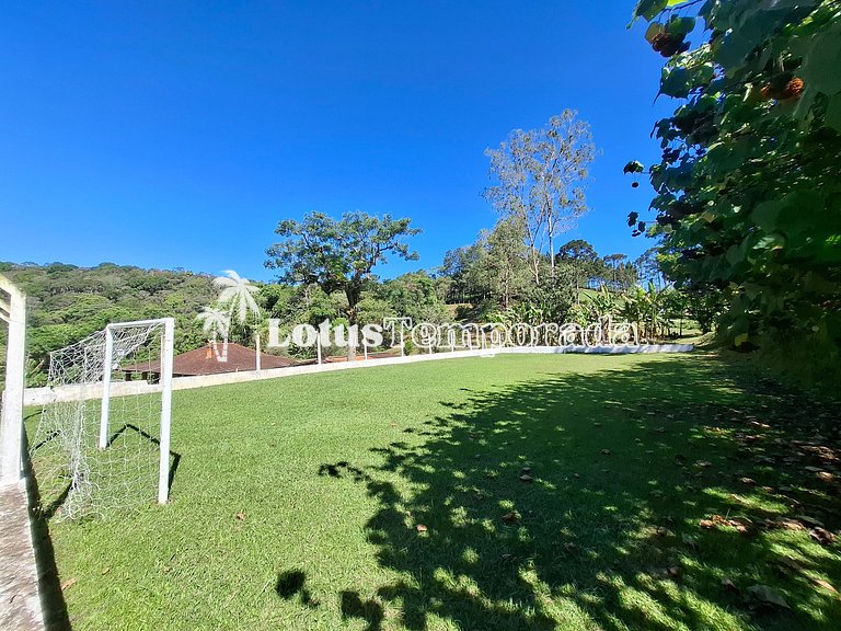 Sítio com piscina adulta e infantil e lareira LT0003