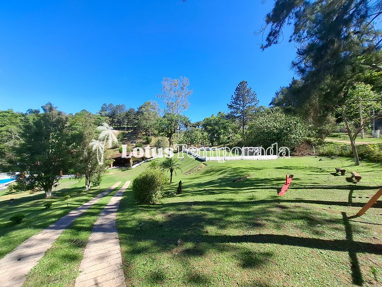 Sítio com piscina adulta e infantil e lareira LT0003
