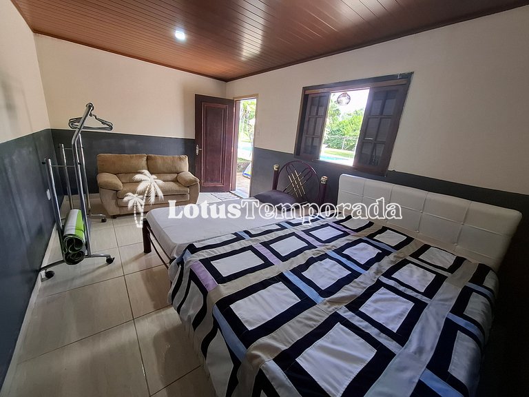 Chácara com piscina, campo e área gourmet LT0072