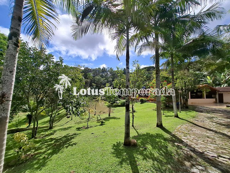 Sítio com 4 dormitórios, piscina e lazer LT0072