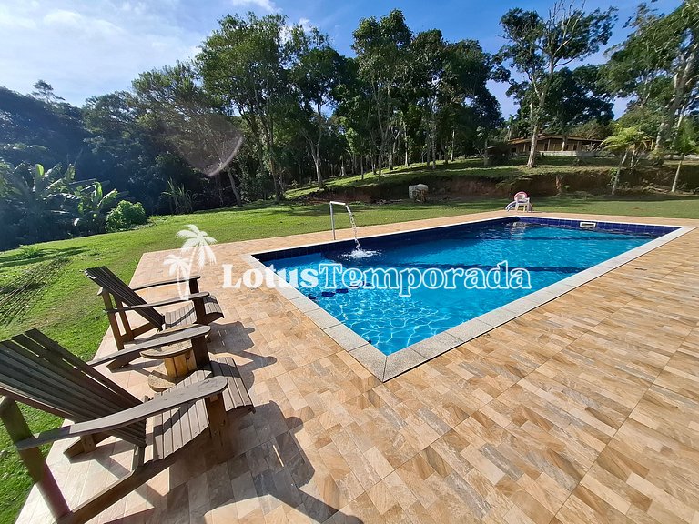 Chácara completa com lazer e fácil acesso LT0074