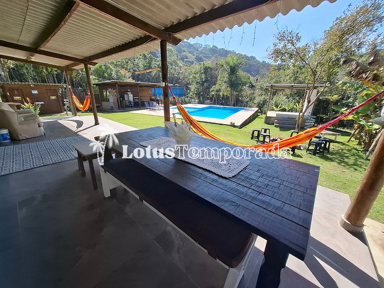 Chácara Completa com Piscina, Natureza e Muito Lazer LT0061