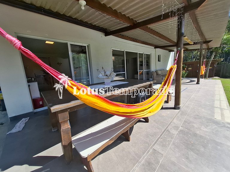 Chácara Completa com Piscina, Natureza e Muito Lazer LT0061