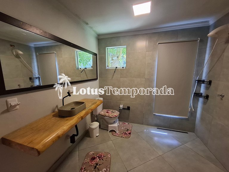 Chácara Completa com Piscina, Natureza e Muito Lazer LT0061