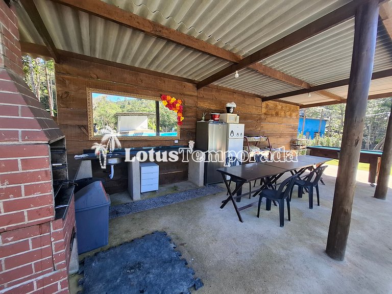 Chácara Completa com Piscina, Natureza e Muito Lazer LT0061
