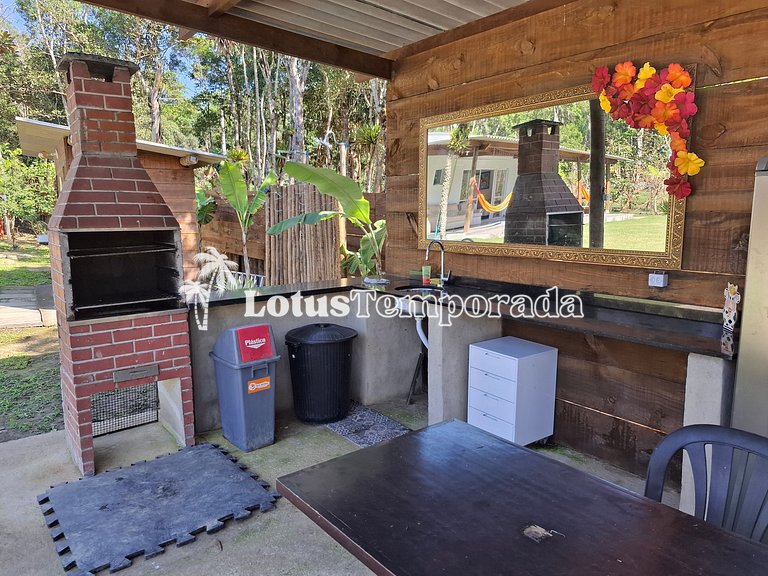 Chácara Completa com Piscina, Natureza e Muito Lazer LT0061