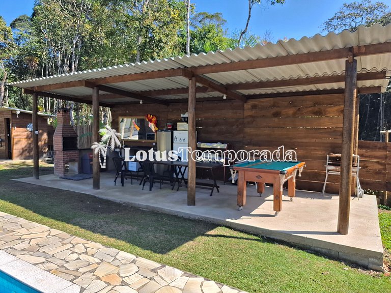 Chácara Completa com Piscina, Natureza e Muito Lazer LT0061