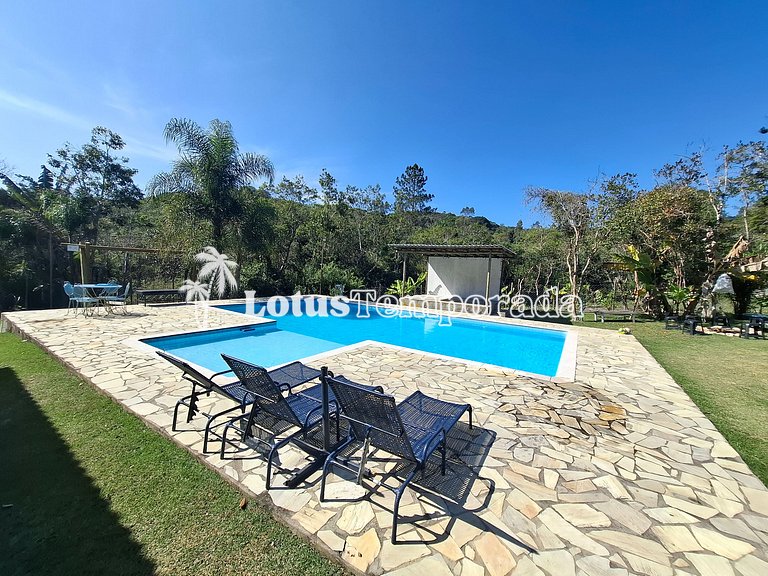Chácara Completa com Piscina, Natureza e Muito Lazer LT0061