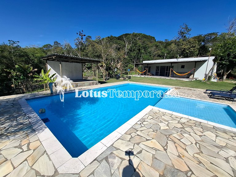 Chácara Completa com Piscina, Natureza e Muito Lazer LT0061