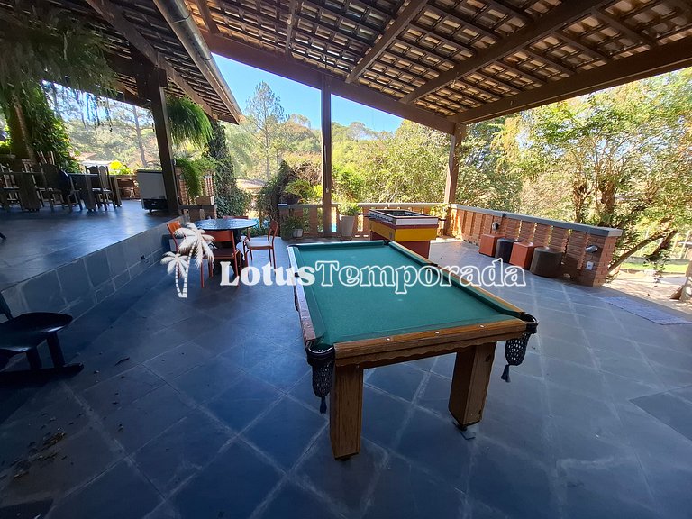 Chácara encantadora com vista para os lagos LT0059