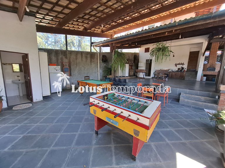 Chácara encantadora com vista para os lagos LT0059