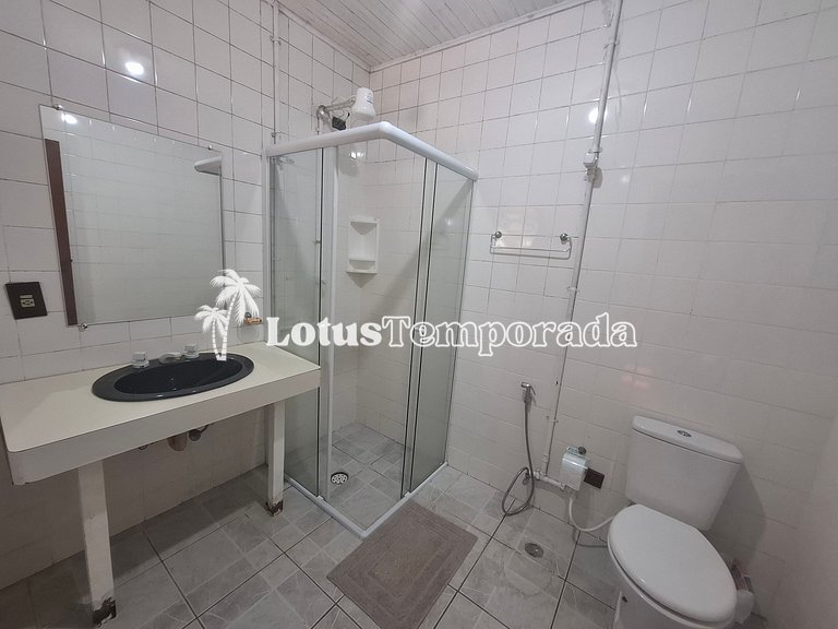 Sítio com piscina aquecida e salão de jogos LT0002