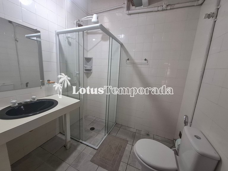 Sítio com piscina aquecida e salão de jogos LT0002