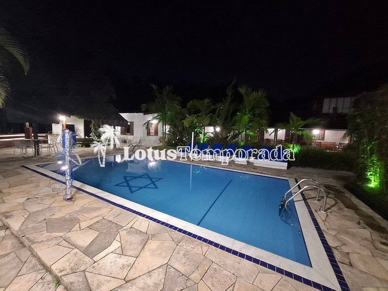 Sítio com piscina aquecida e salão de jogos LT0002