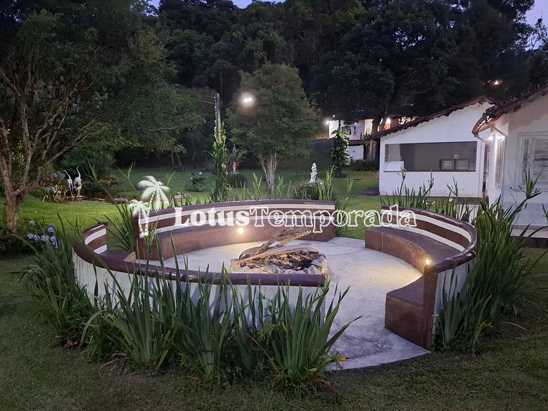 Sítio com 05 dormitórios, piscina aquecida e jogos LT0002