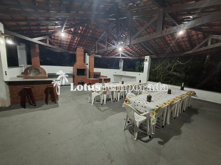 Sítio com piscina aquecida e salão de jogos LT0002