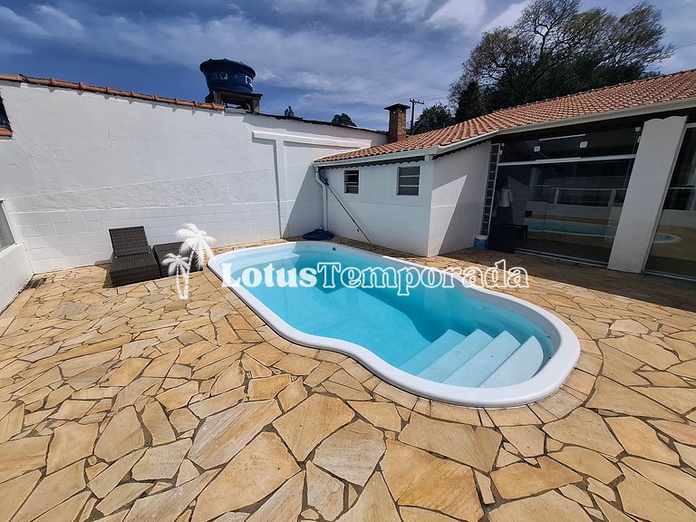 Casa na Represa em Atibaia com Piscina e Lazer LT0077